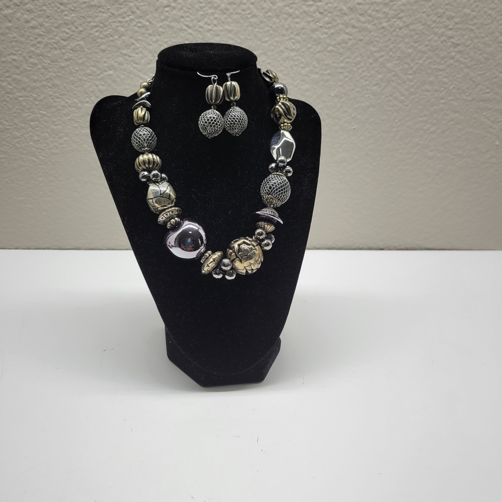 Modern Silver and Black Necklace with Bold Beads